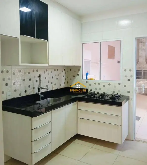 Foto 2 de Casa com 2 quartos à venda, 150m2 em Jardim Residencial Fibra, Nova Odessa - SP