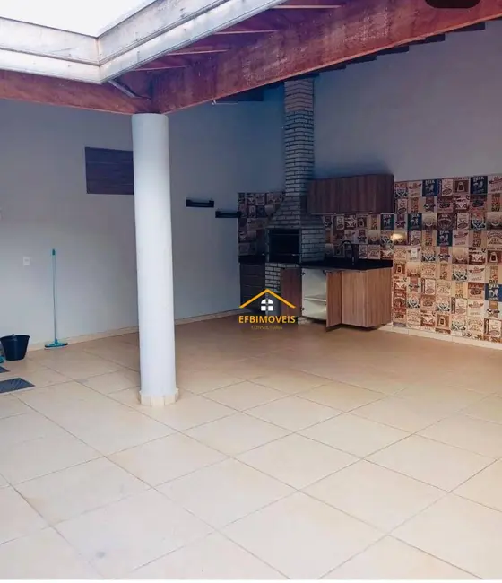 Foto 1 de Casa com 2 quartos à venda, 150m2 em Jardim Residencial Fibra, Nova Odessa - SP