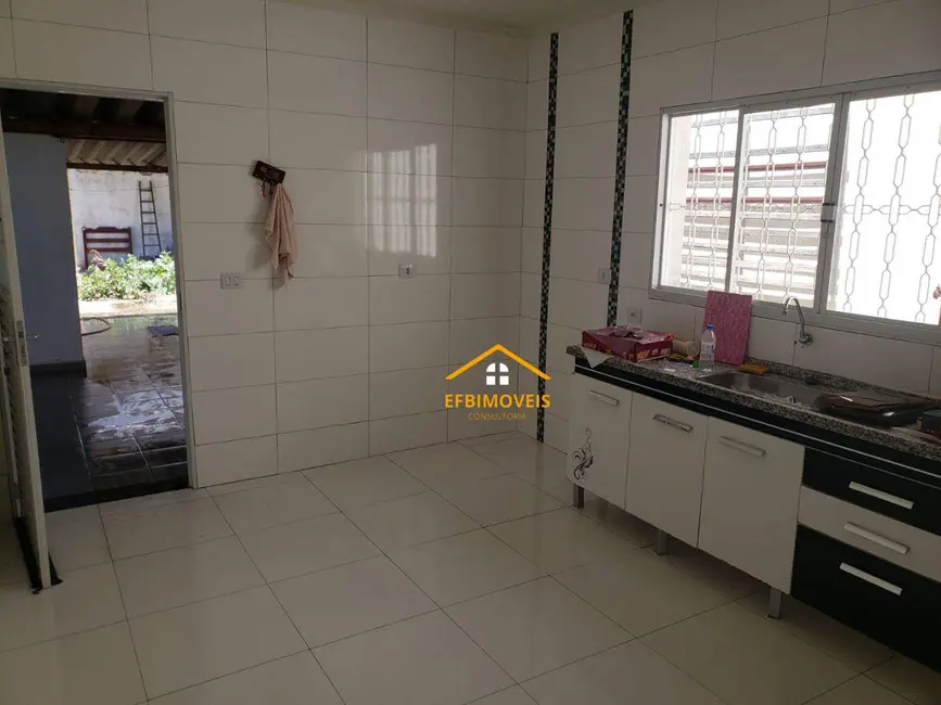 Foto 1 de Casa com 3 quartos à venda, 300m2 em Jardim Santa Rosa, Nova Odessa - SP