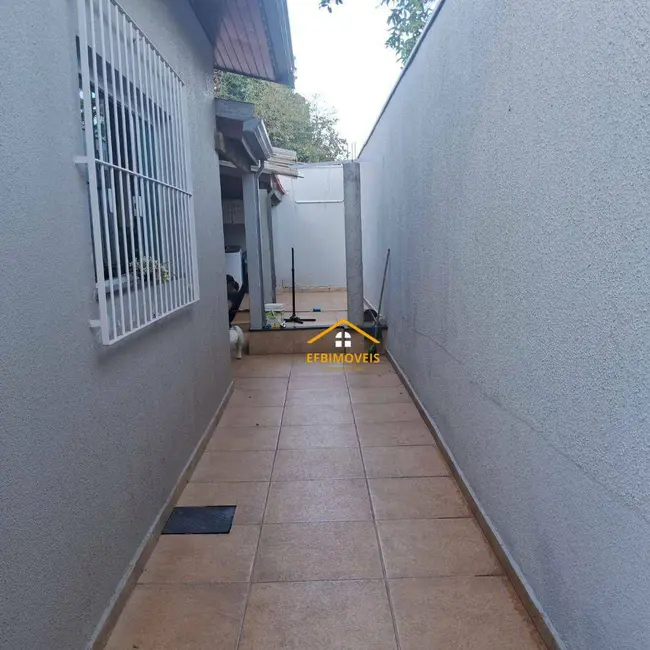 Foto 2 de Chácara com 4 quartos à venda, 1000m2 em Vila Letônia, Nova Odessa - SP