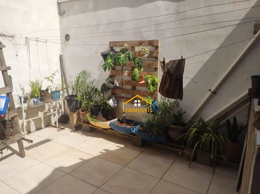 Foto 8 de Casa com 2 quartos à venda, 200m2 em Jardim Campos Verdes, Nova Odessa - SP