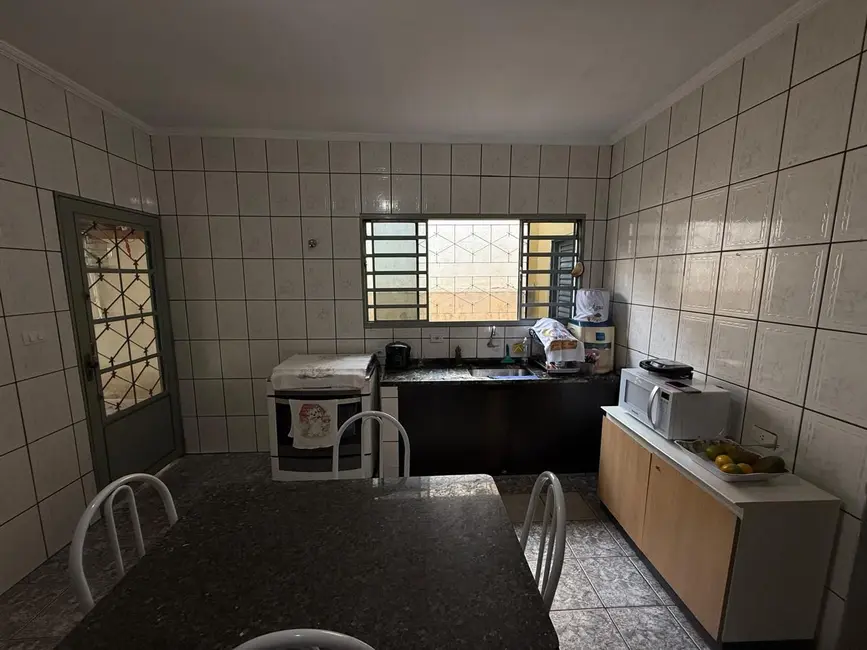 Casa com 2 quartos à venda, 150m2 em Parque Residencial Jaguari, Americana - SP - imagem 8 Foto 8 de Casa com 2 quartos à venda, 150m2 em Parque Residencial Jaguari, Americana - SP