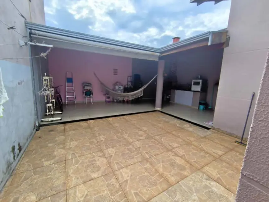 Foto 1 de Casa com 2 quartos à venda, 180m2 em Jardim Residencial Fibra, Nova Odessa - SP