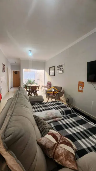 Foto 1 de Casa com 3 quartos à venda, 160m2 em Jardim Campos Verdes, Nova Odessa - SP