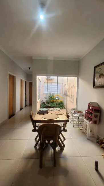 Foto 9 de Casa com 3 quartos à venda, 160m2 em Jardim Campos Verdes, Nova Odessa - SP
