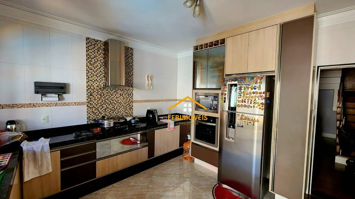 Foto 7 de Casa com 3 quartos à venda, 450m2 em Parque Residencial Klavin, Nova Odessa - SP