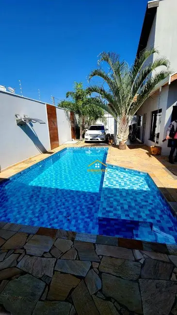 Foto 3 de Casa com 3 quartos à venda, 450m2 em Parque Residencial Klavin, Nova Odessa - SP