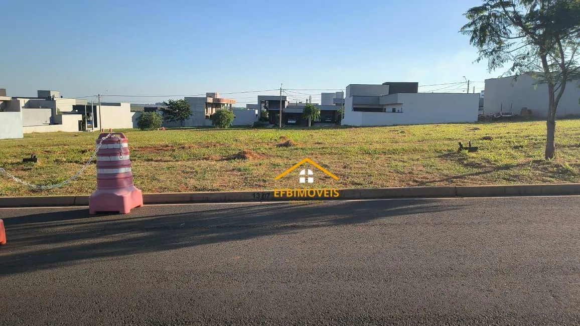 Foto 1 de Terreno / Lote à venda, 316m2 em Nova Odessa - SP