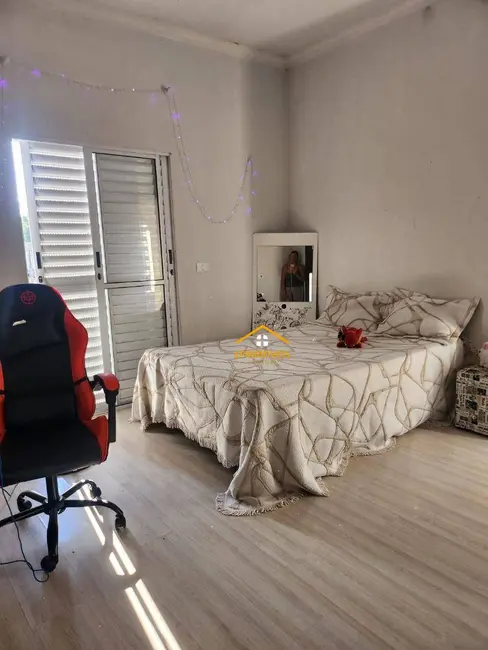 Foto 7 de Sobrado com 3 quartos à venda, 300m2 em Jardim São Jorge, Nova Odessa - SP