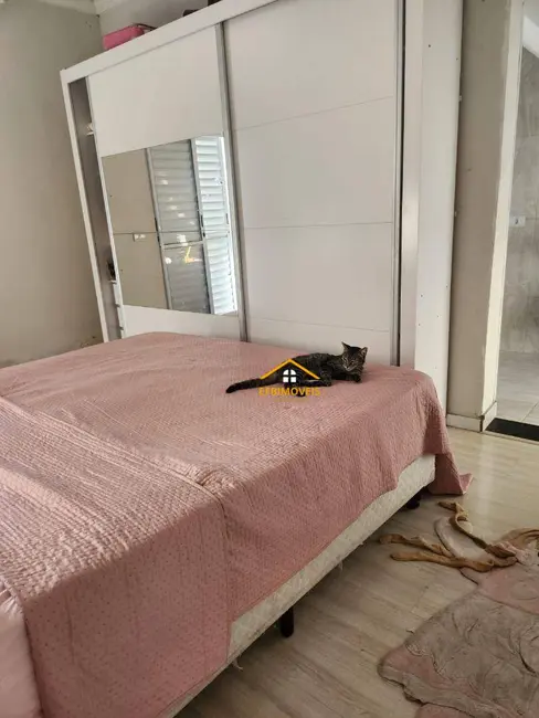 Foto 3 de Sobrado com 3 quartos à venda, 300m2 em Jardim São Jorge, Nova Odessa - SP