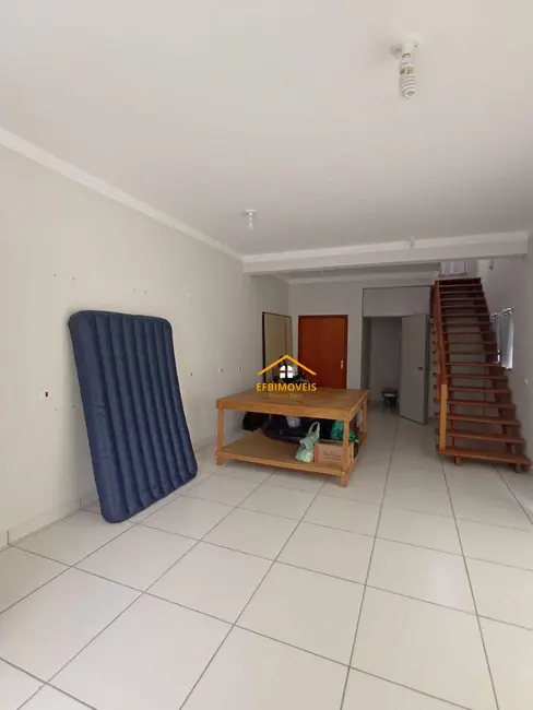 Foto 3 de Sobrado com 2 quartos à venda, 180m2 em Parque Novo Mundo, Americana - SP