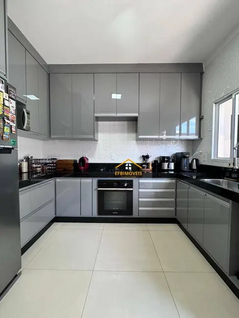 Foto 6 de Casa de Condomínio com 3 quartos à venda, 300m2 em Estância Hípica, Nova Odessa - SP