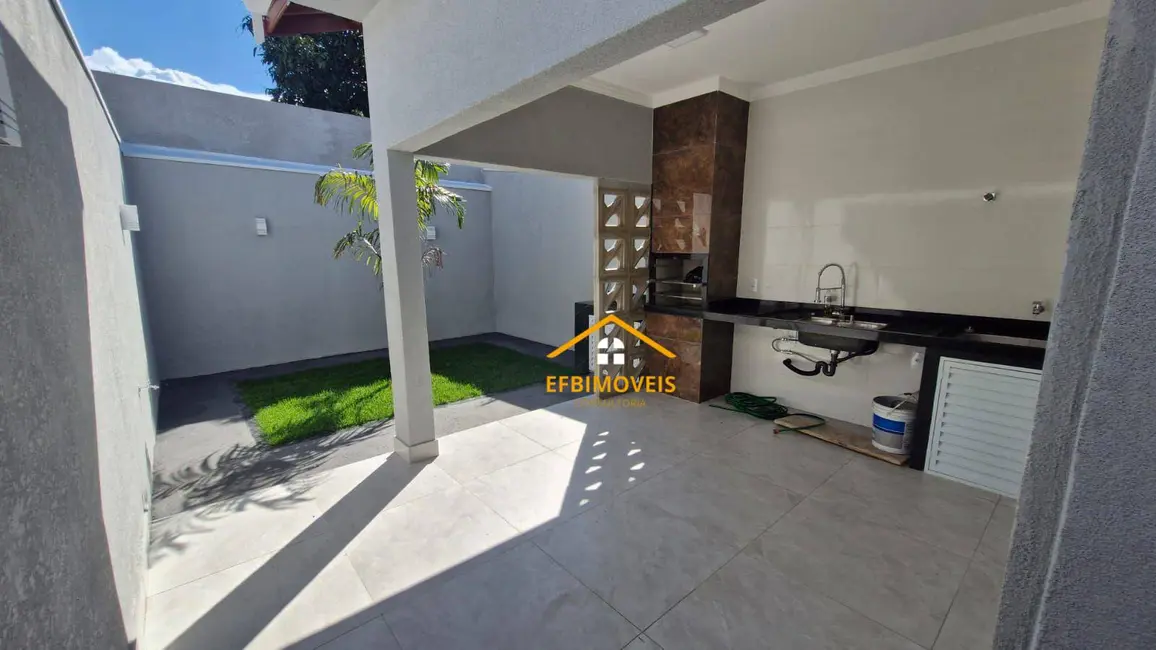 Foto 1 de Casa com 2 quartos à venda, 150m2 em Vila Azenha, Nova Odessa - SP