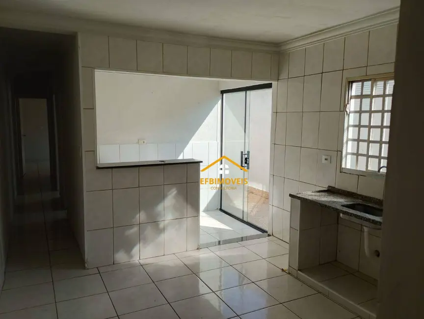Foto 1 de Casa com 2 quartos à venda, 160m2 em Jardim Capuava, Nova Odessa - SP