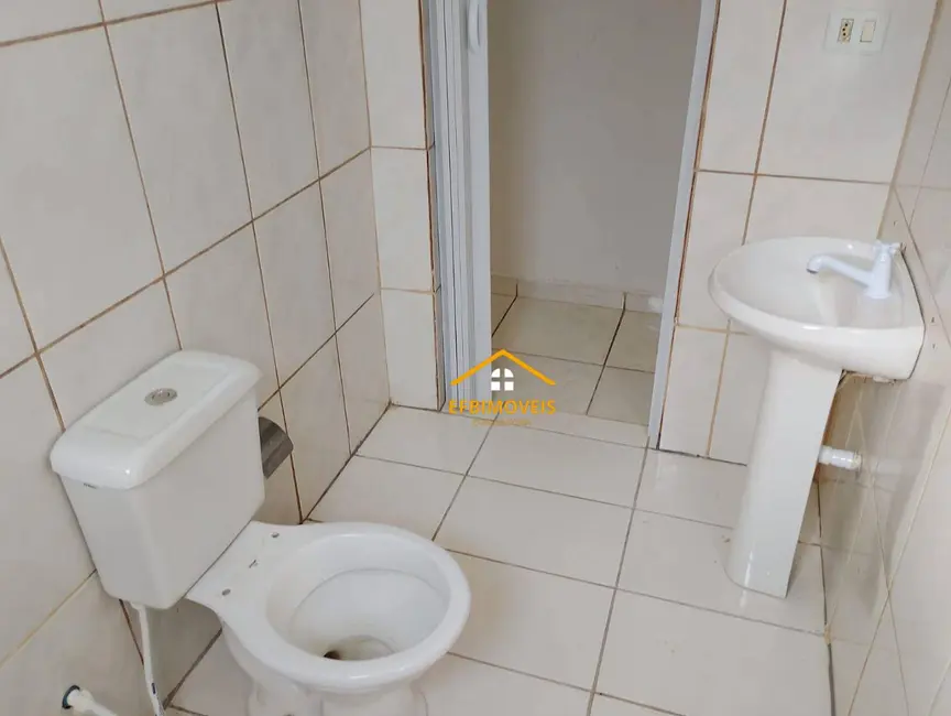 Foto 4 de Casa com 2 quartos à venda, 160m2 em Jardim Capuava, Nova Odessa - SP