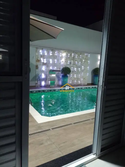 Foto 1 de Casa de Condomínio com 3 quartos à venda, 330m2 em Nova Odessa - SP