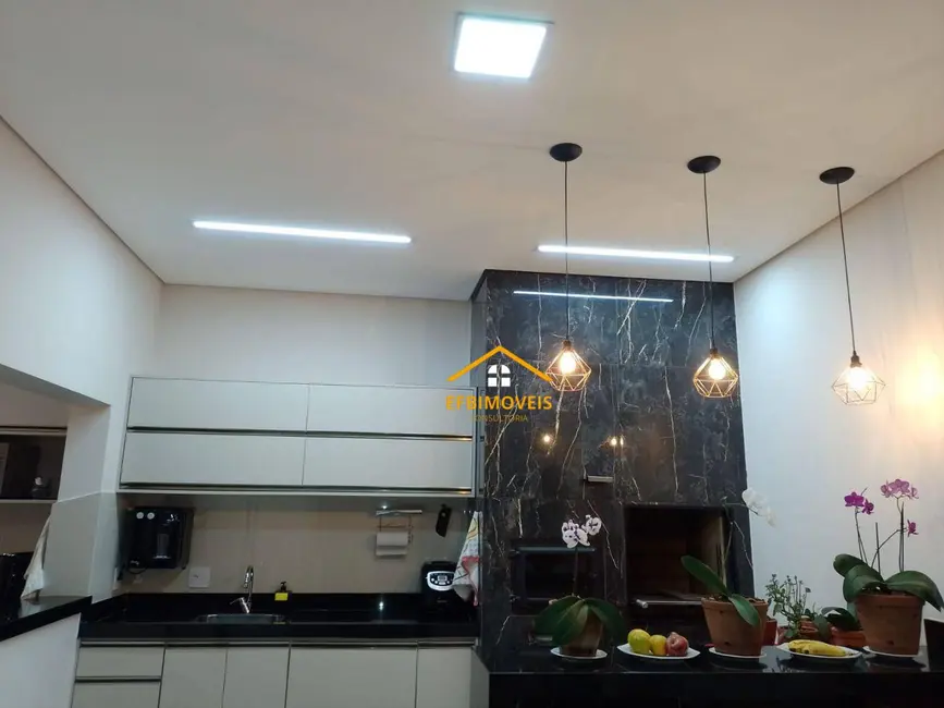 Foto 3 de Casa de Condomínio com 3 quartos à venda, 330m2 em Nova Odessa - SP