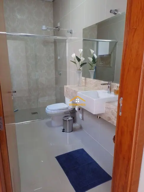 Foto 2 de Casa de Condomínio com 3 quartos à venda, 330m2 em Nova Odessa - SP