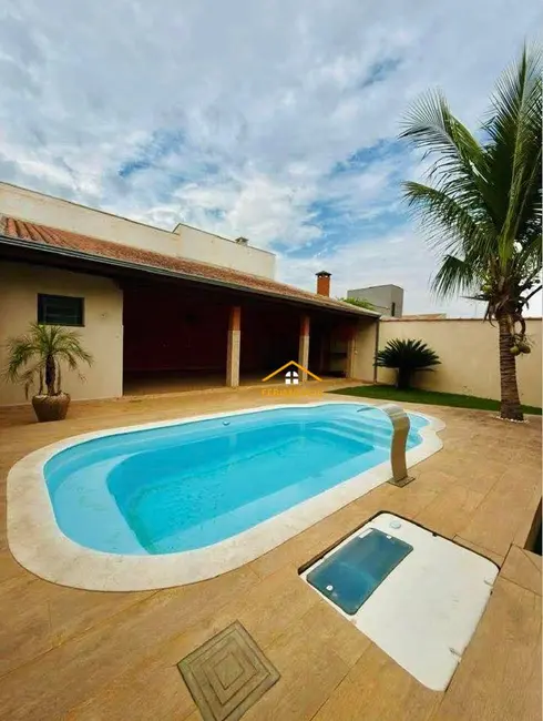 Foto 1 de Casa com 3 quartos à venda, 408m2 em Residencial Santa Luiza I, Nova Odessa - SP