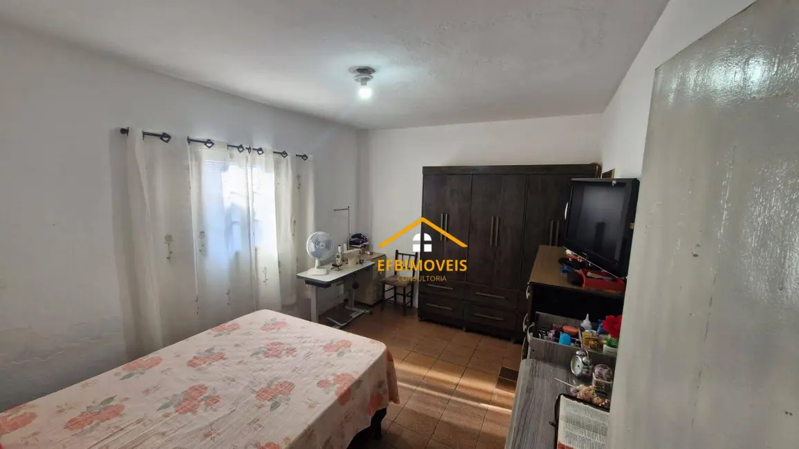 Foto 3 de Casa com 2 quartos à venda, 150m2 em Parque Residencial Klavin, Nova Odessa - SP