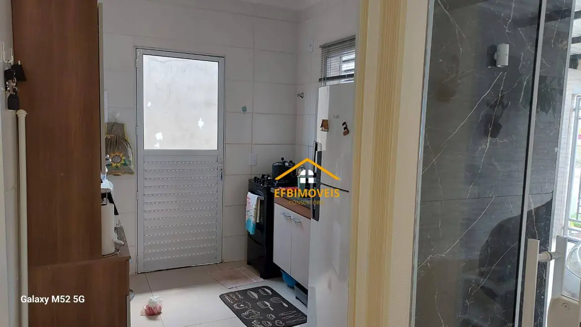 Foto 3 de Casa com 2 quartos à venda, 175m2 em Jardim Capuava, Nova Odessa - SP