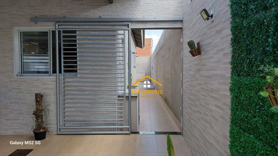 Foto 6 de Casa com 2 quartos à venda, 175m2 em Jardim Capuava, Nova Odessa - SP