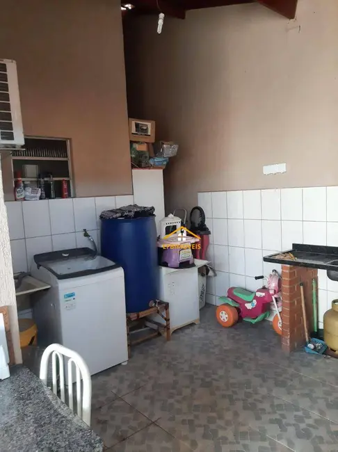 Foto 8 de Casa com 2 quartos à venda, 150m2 em Parque Residencial Francisco Lopes Iglesia, Nova Odessa - SP