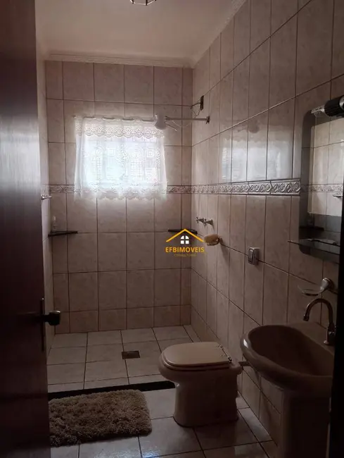 Foto 2 de Casa com 2 quartos à venda, 850m2 em Parque Residencial Klavin, Nova Odessa - SP