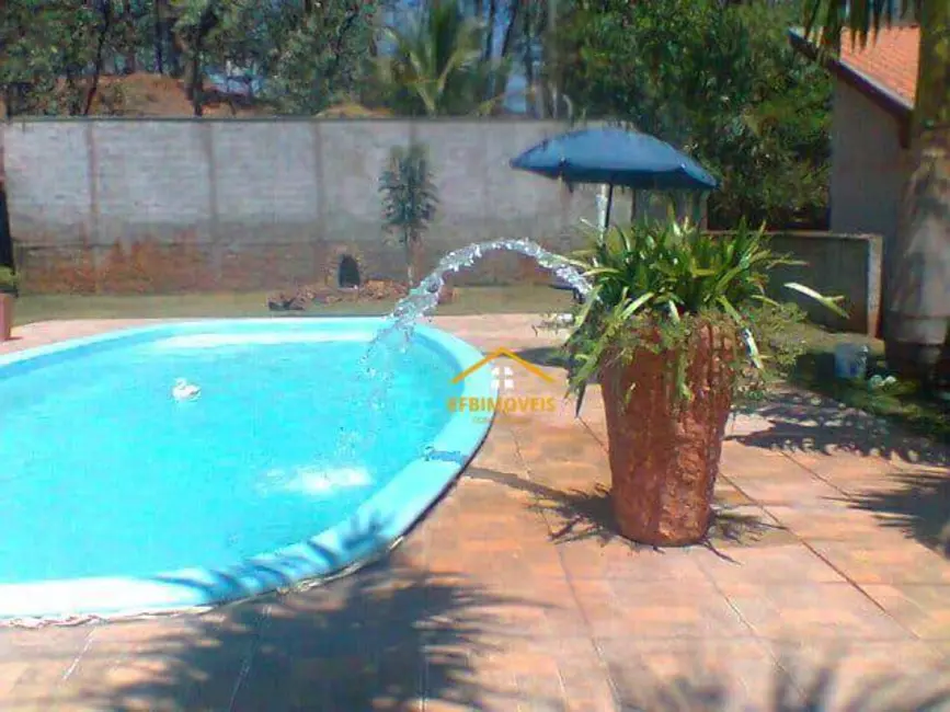 Foto 2 de Chácara com 3 quartos à venda, 2400m2 em Bairro dos Pires, Limeira - SP
