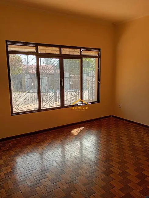 Foto 1 de Casa com 3 quartos à venda e para alugar, 312m2 em Jardim Santa Rosa, Nova Odessa - SP