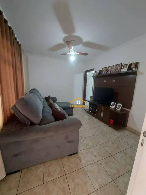 Sobrado com 2 quartos à venda, 137m2 em Jardim Marajoara, Nova Odessa - SP - imagem 4 Foto 4 de Sobrado com 2 quartos à venda, 137m2 em Jardim Marajoara, Nova Odessa - SP