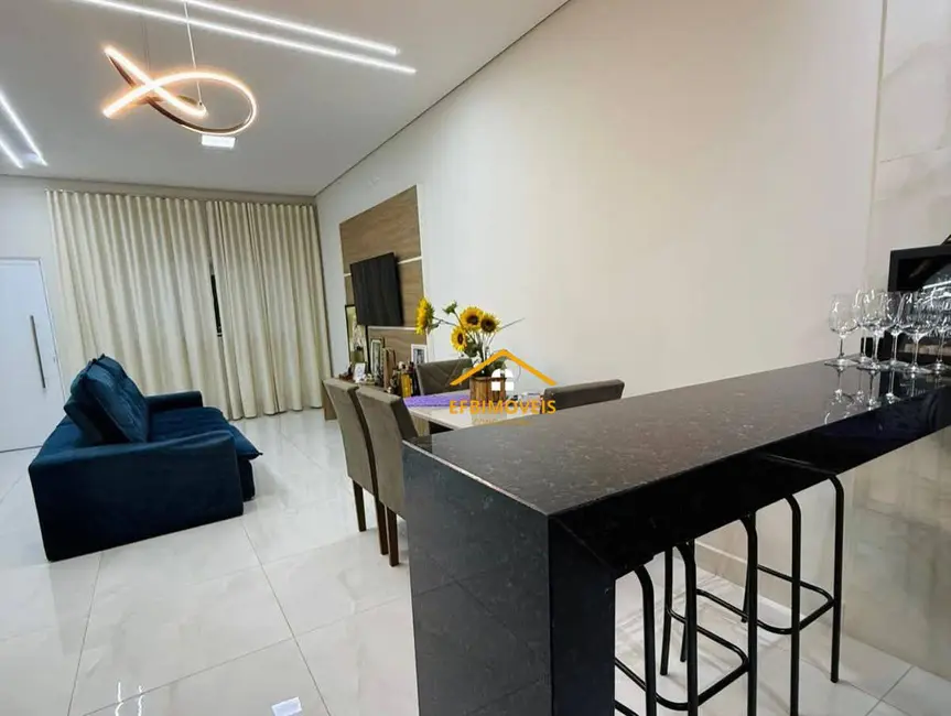 Foto 1 de Casa com 3 quartos à venda, 200m2 em Jardim Altos do Klavin, Nova Odessa - SP