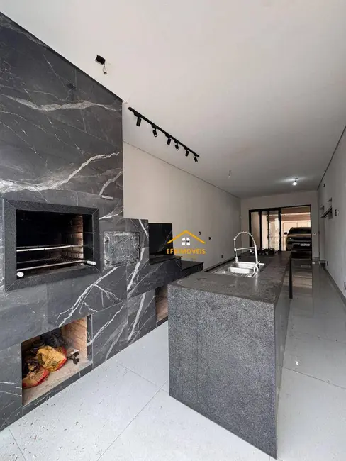 Foto 1 de Casa com 2 quartos à venda, 300m2 em Parque Residencial Klavin, Nova Odessa - SP