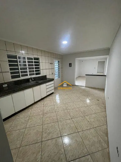 Foto 1 de Casa com 3 quartos à venda, 150m2 em Jardim Santa Rosa, Nova Odessa - SP