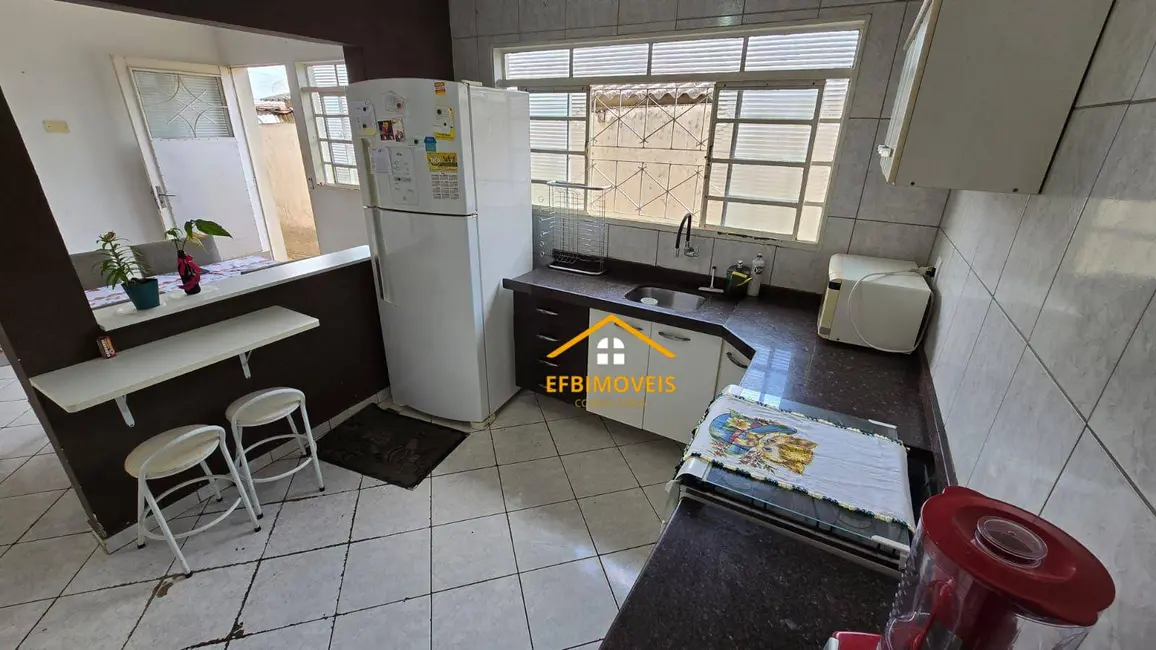 Foto 4 de Casa com 2 quartos à venda, 125m2 em Jardim São Jorge, Nova Odessa - SP