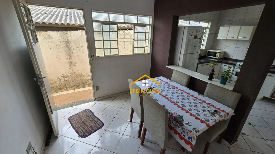 Foto 1 de Casa com 2 quartos à venda, 125m2 em Jardim São Jorge, Nova Odessa - SP