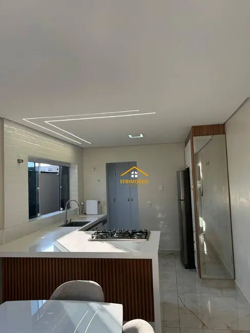 Casa com 3 quartos à venda, 453m2 em Jardim São Domingos, Americana - SP - imagem 5 Foto 5 de Casa com 3 quartos à venda, 453m2 em Jardim São Domingos, Americana - SP