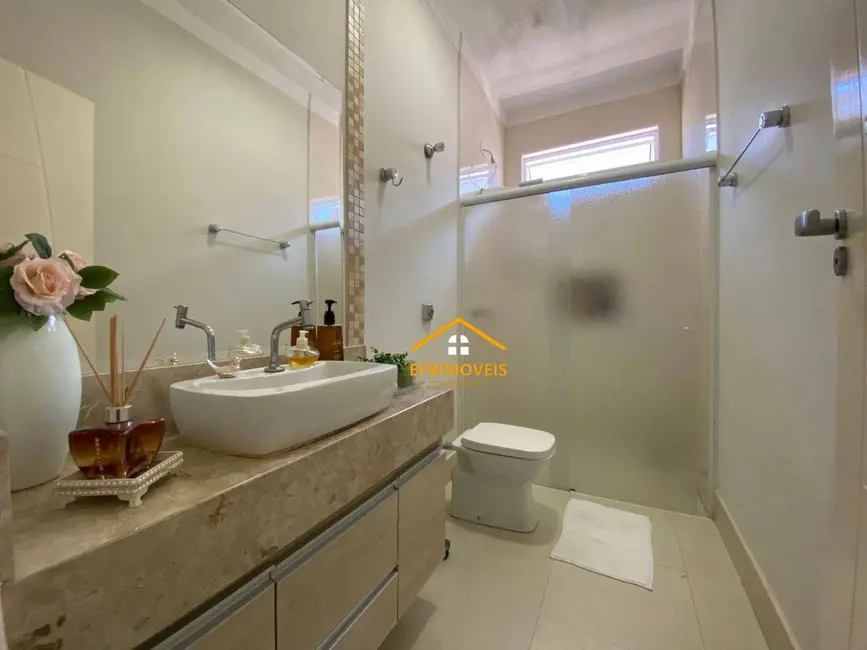 Foto 7 de Casa com 2 quartos à venda, 150m2 em Residencial Vale das Nogueiras, Americana - SP