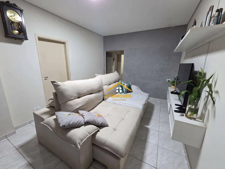 Casa com 3 quartos à venda, 480m2 em Chácara Machadinho I, Americana - SP - imagem 1 Foto 1 de Casa com 3 quartos à venda, 480m2 em Chácara Machadinho I, Americana - SP