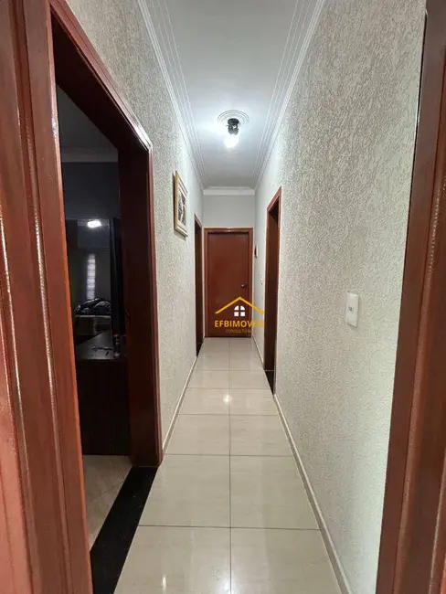 Foto 5 de Casa com 3 quartos à venda, 250m2 em Jardim Monte das Oliveiras, Nova Odessa - SP