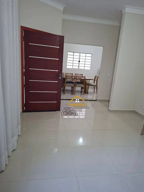 Casa com 3 quartos à venda e para alugar, 200m2 em Jardim Altos do Klavin, Nova Odessa - SP - imagem 9 Foto 9 de Casa com 3 quartos à venda e para alugar, 200m2 em Jardim Altos do Klavin, Nova Odessa - SP
