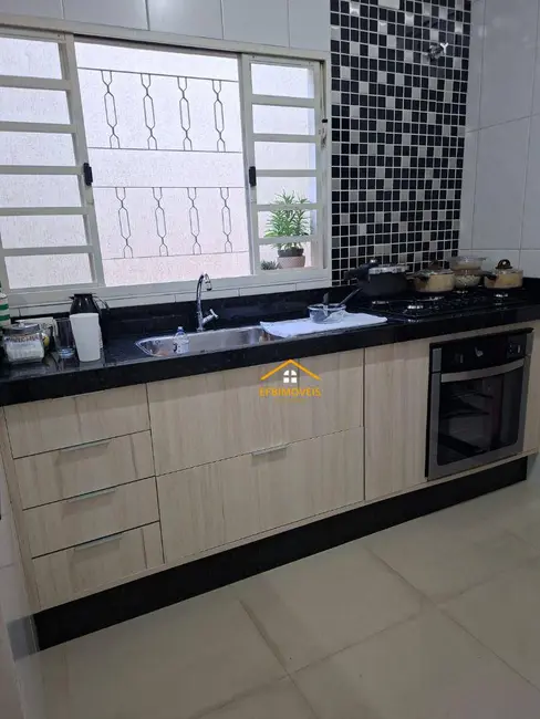 Casa com 3 quartos à venda e para alugar, 200m2 em Jardim Altos do Klavin, Nova Odessa - SP - imagem 7 Foto 7 de Casa com 3 quartos à venda e para alugar, 200m2 em Jardim Altos do Klavin, Nova Odessa - SP