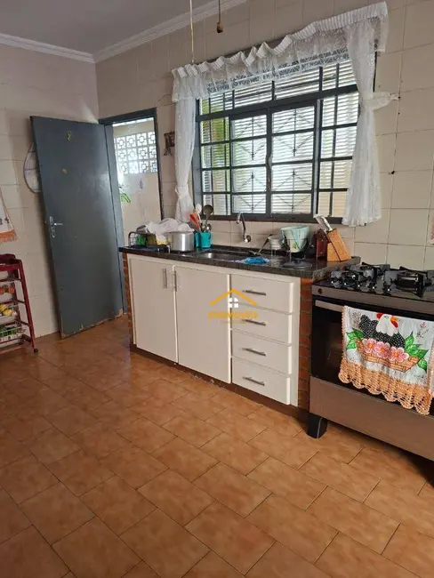 Foto 5 de Casa com 3 quartos à venda, 300m2 em Jardim Europa, Nova Odessa - SP