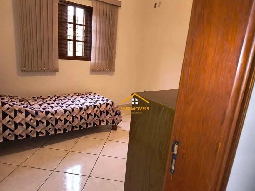 Foto 4 de Casa com 2 quartos à venda, 198m2 em Jardim Macarenko, Sumare - SP