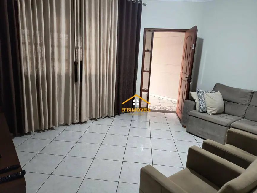 Foto 6 de Casa com 2 quartos à venda, 198m2 em Jardim Macarenko, Sumare - SP