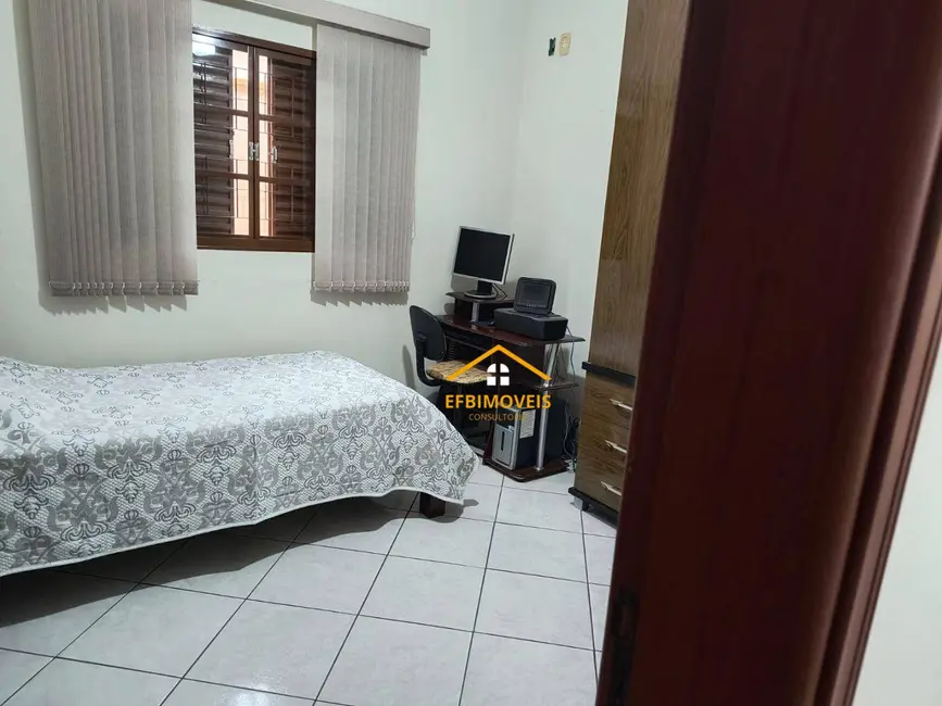 Foto 7 de Casa com 2 quartos à venda, 198m2 em Jardim Macarenko, Sumare - SP