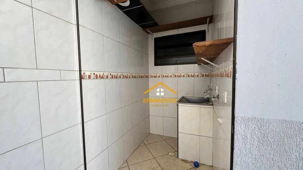 Foto 3 de Casa com 3 quartos à venda, 150m2 em Parque Residencial Klavin, Nova Odessa - SP