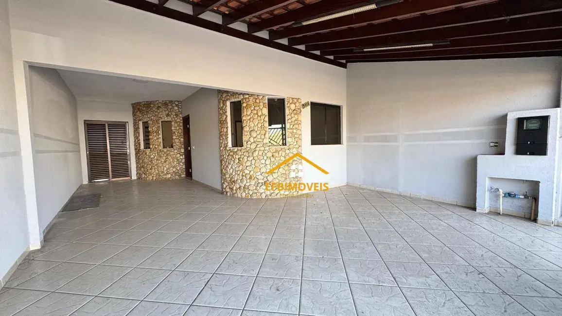 Foto 6 de Casa com 3 quartos à venda, 150m2 em Parque Residencial Klavin, Nova Odessa - SP
