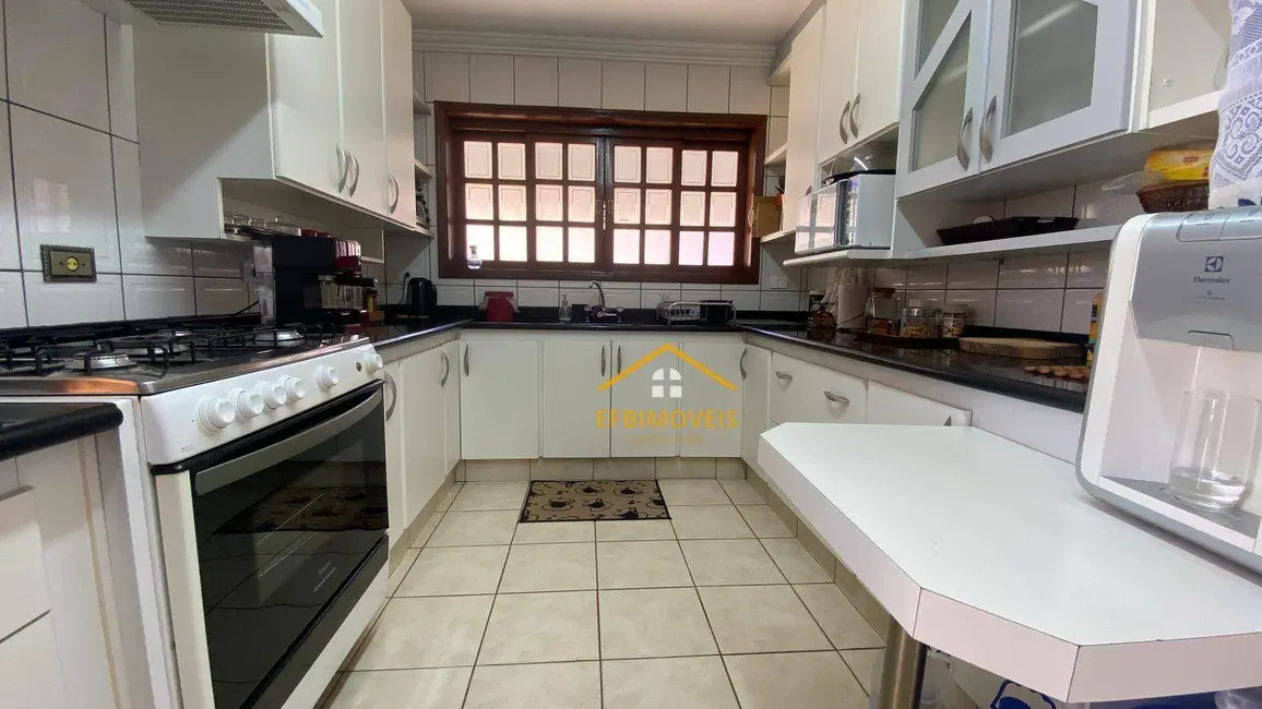Foto 6 de Sobrado com 4 quartos à venda, 360m2 em Residencial Boa Vista, Americana - SP