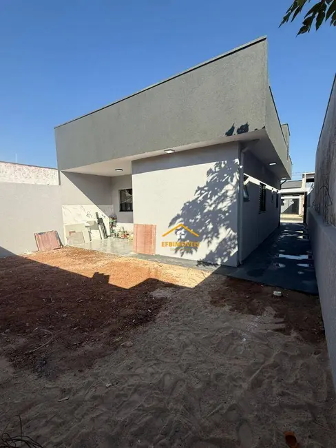 Foto 4 de Casa com 2 quartos à venda, 200m2 em Hortolandia - SP